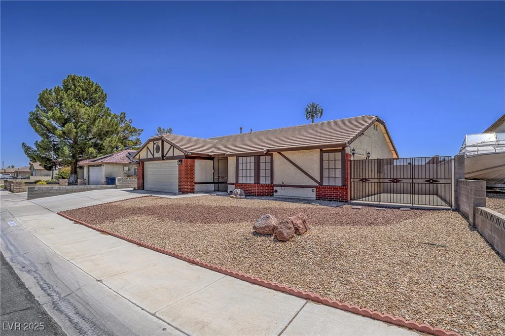 4913 Holly Grove, Las Vegas, NV 89130