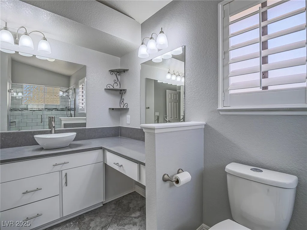 4913 Holly Grove, Las Vegas, NV 89130