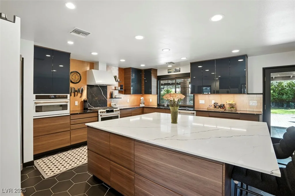 3219 Torrey Pines, Las Vegas, NV 89146
