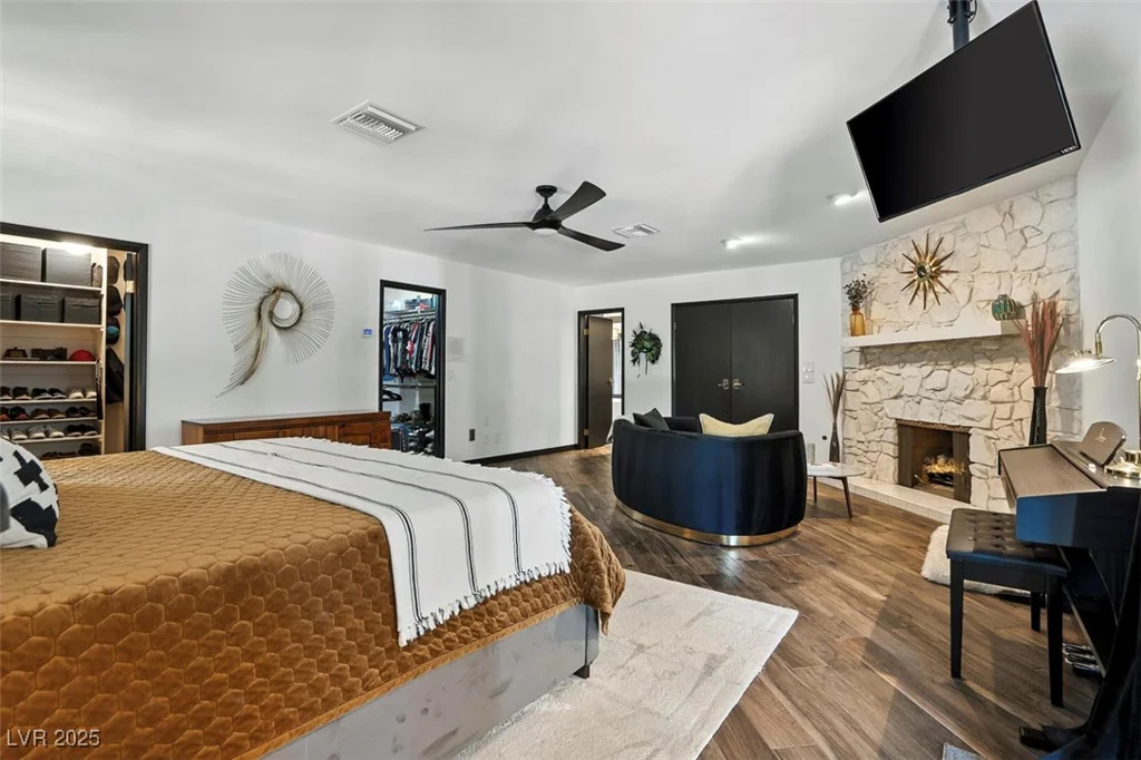 3219 Torrey Pines, Las Vegas, NV 89146