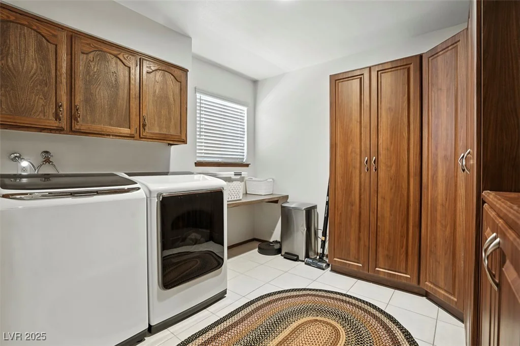 3219 Torrey Pines, Las Vegas, NV 89146