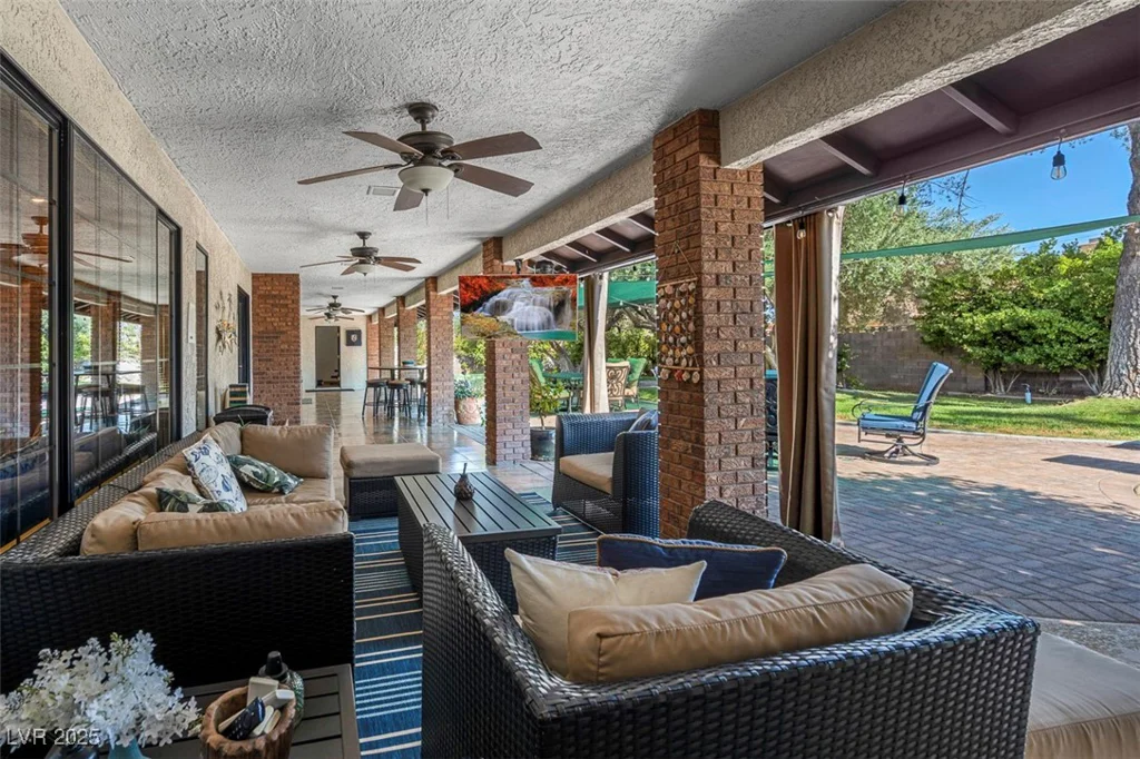 3219 Torrey Pines, Las Vegas, NV 89146