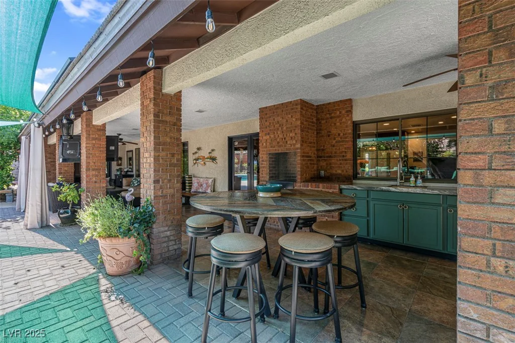 3219 Torrey Pines, Las Vegas, NV 89146
