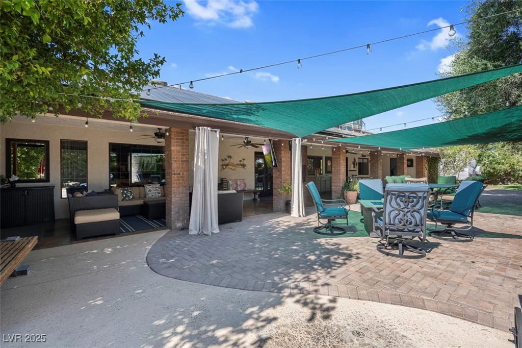 3219 Torrey Pines, Las Vegas, NV 89146