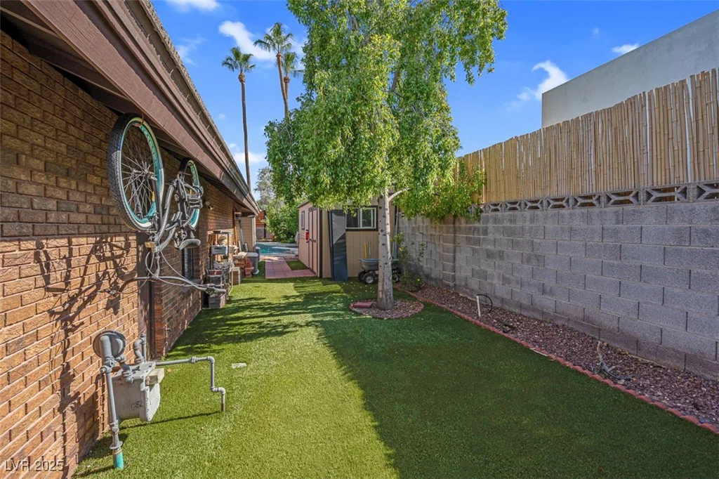 3219 Torrey Pines, Las Vegas, NV 89146
