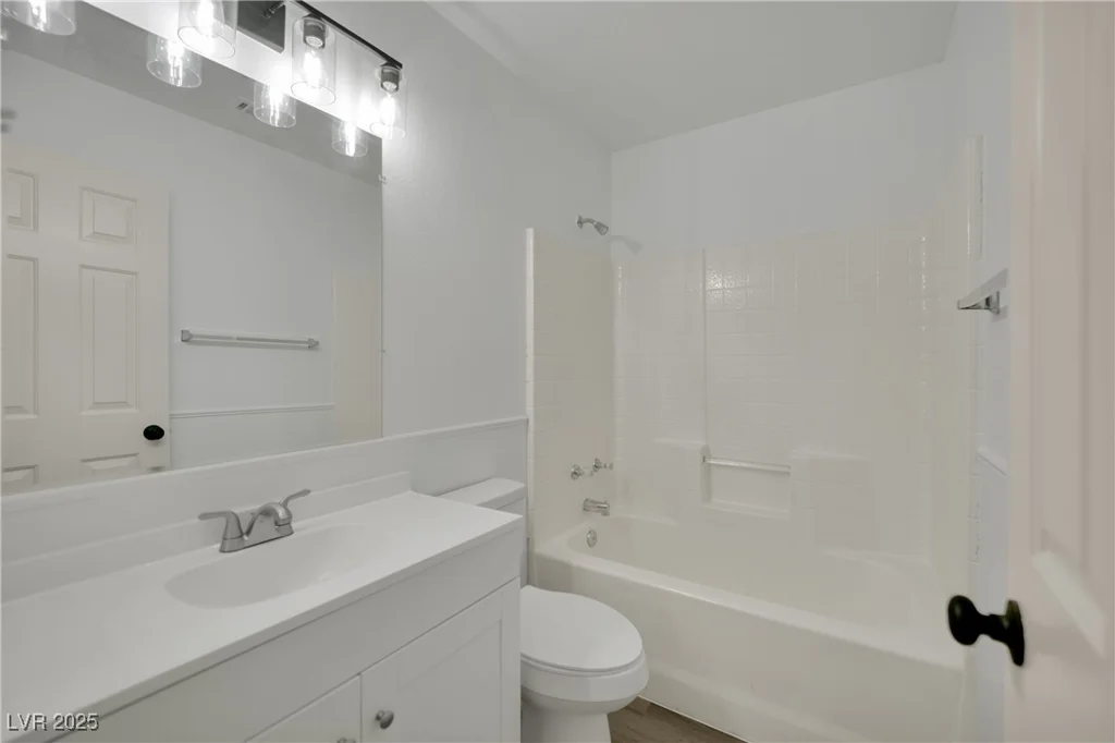 7021 Feather Pine, Las Vegas, NV 89131