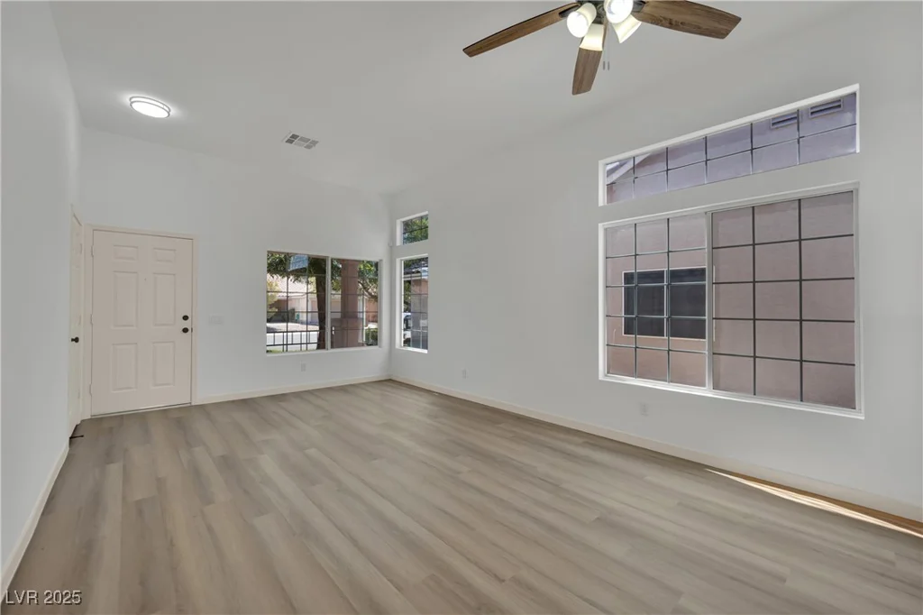 7021 Feather Pine, Las Vegas, NV 89131