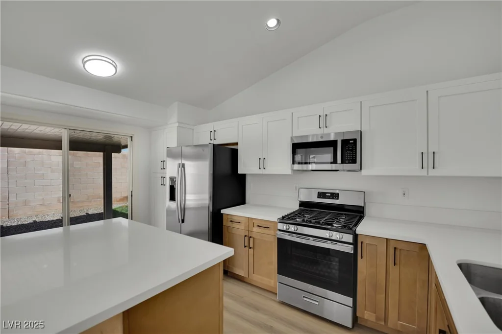7021 Feather Pine, Las Vegas, NV 89131