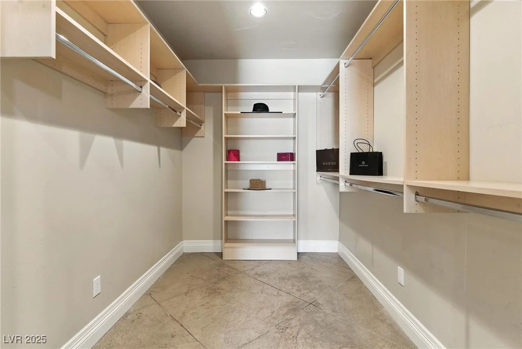 670 Du Fort, Henderson, NV 89002