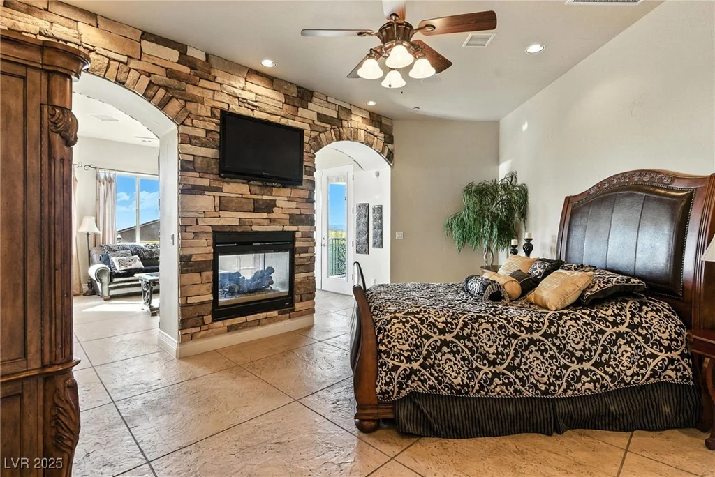 670 Du Fort, Henderson, NV 89002