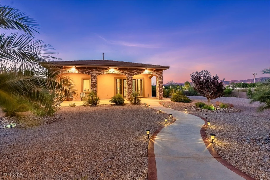 670 Du Fort, Henderson, NV 89002