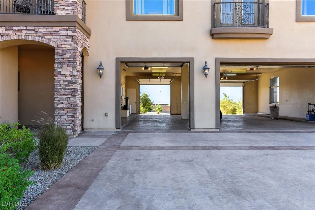 670 Du Fort, Henderson, NV 89002