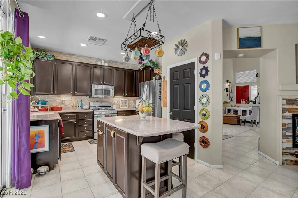 10298 Torrey Valley, Las Vegas, NV 89135