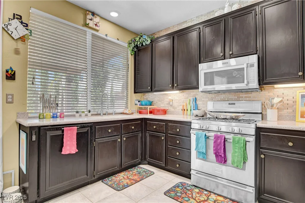 10298 Torrey Valley, Las Vegas, NV 89135