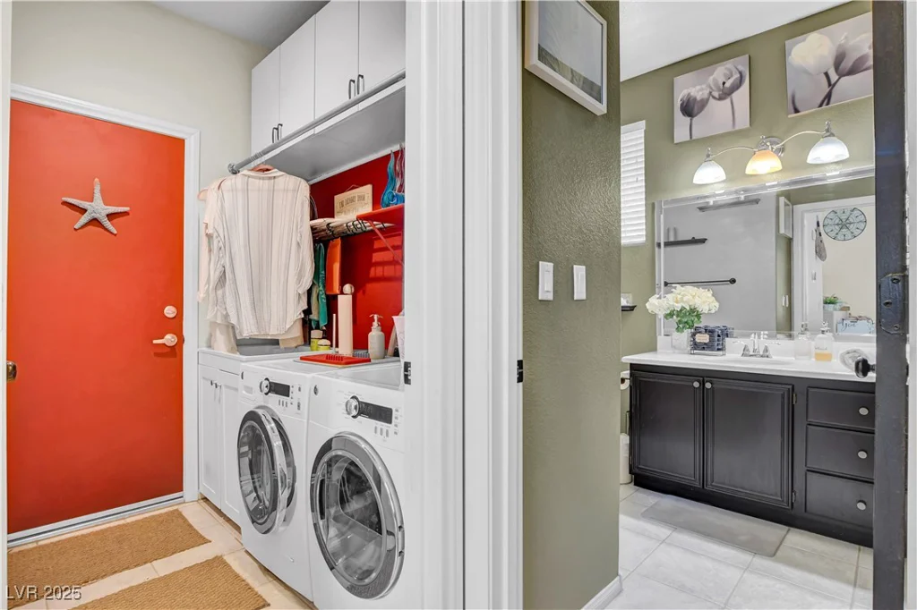 10298 Torrey Valley, Las Vegas, NV 89135