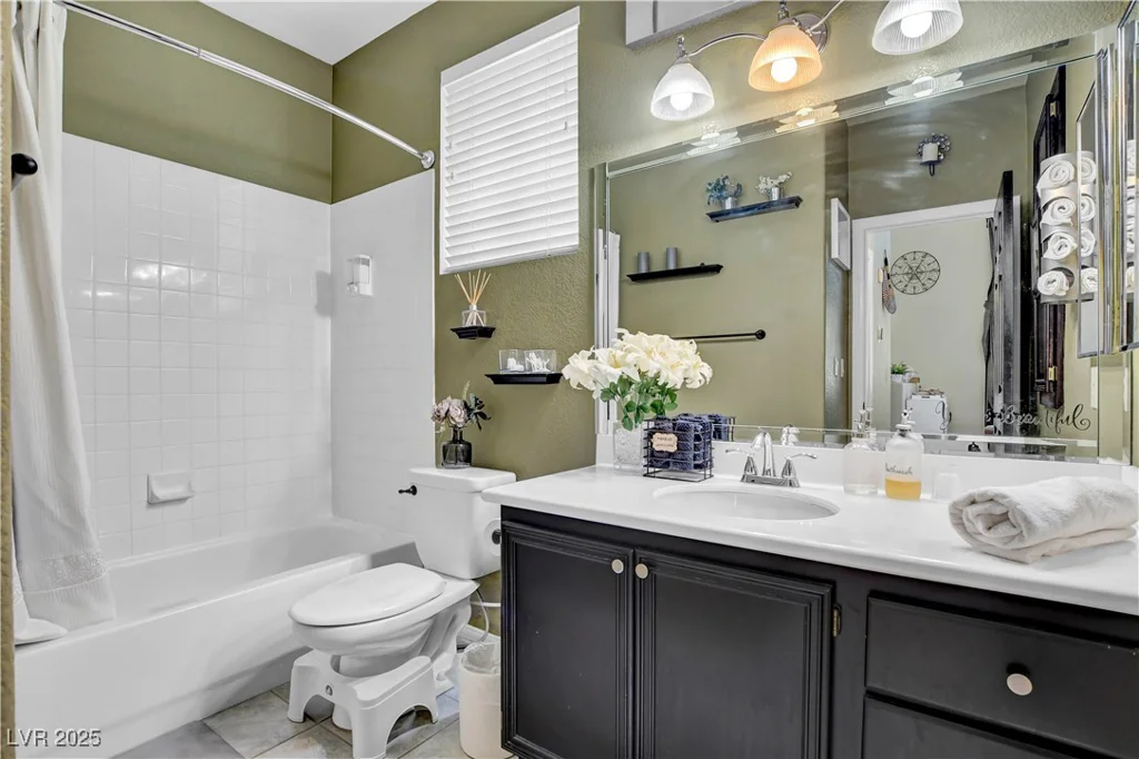 10298 Torrey Valley, Las Vegas, NV 89135