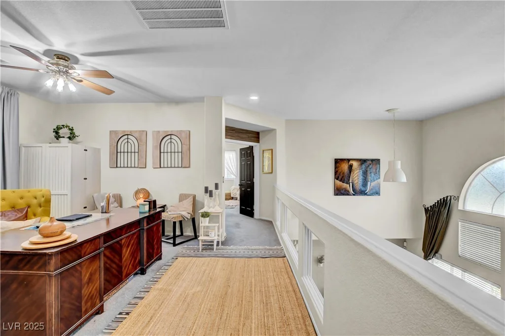 10298 Torrey Valley, Las Vegas, NV 89135