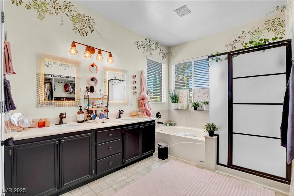 10298 Torrey Valley, Las Vegas, NV 89135