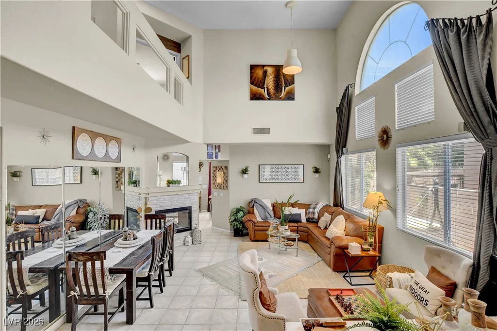10298 Torrey Valley, Las Vegas, NV 89135