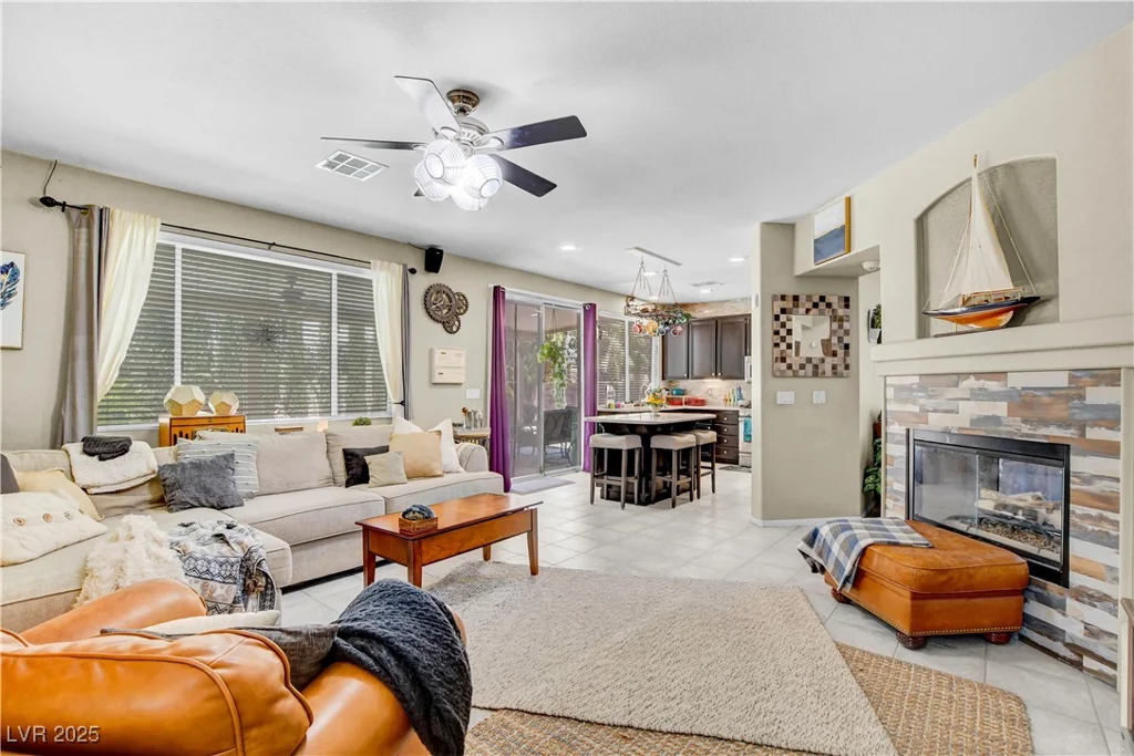 10298 Torrey Valley, Las Vegas, NV 89135