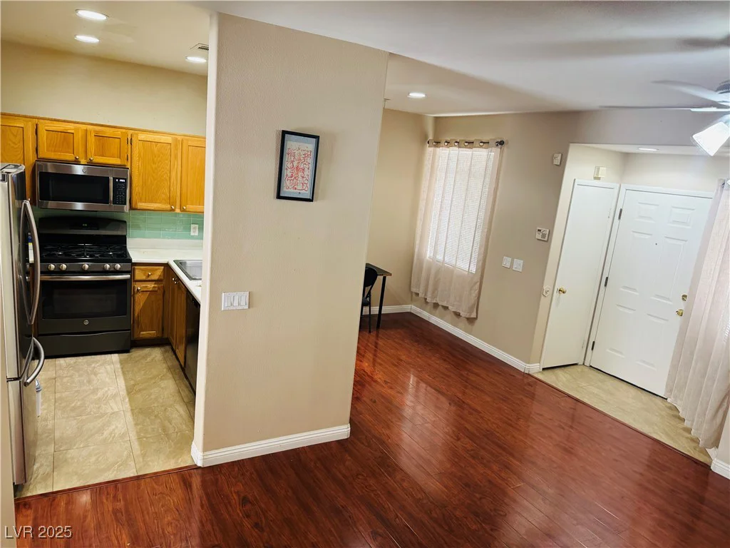 1201 Dusty Creek, Las Vegas, NV 89128