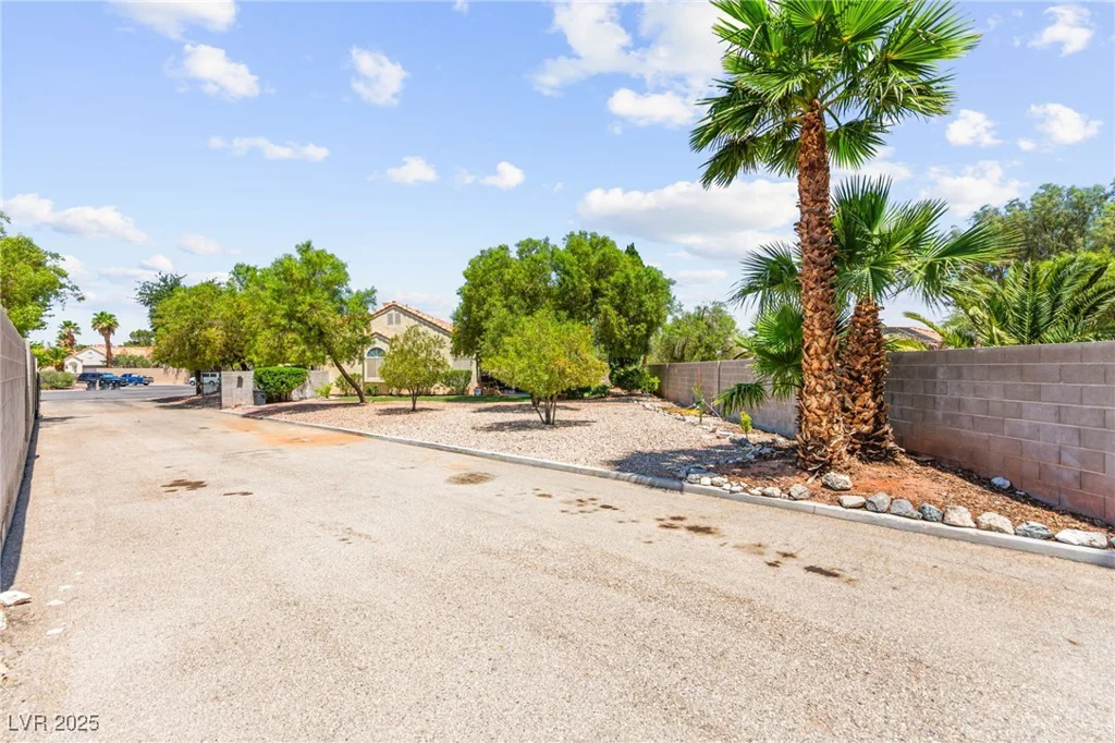 3806 Passionfruit, North Las Vegas, NV 89032