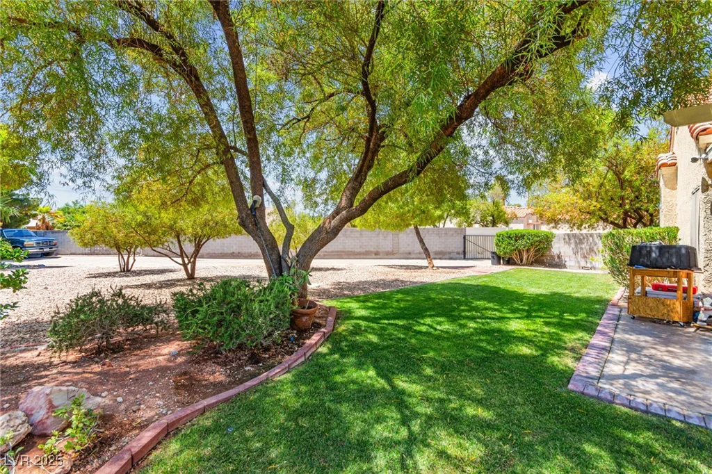 3806 Passionfruit, North Las Vegas, NV 89032
