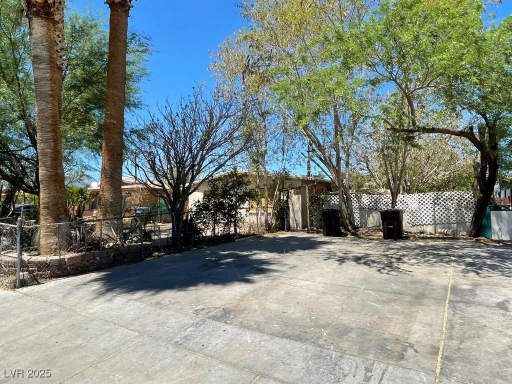 1498 Rexford, Las Vegas, NV 89104