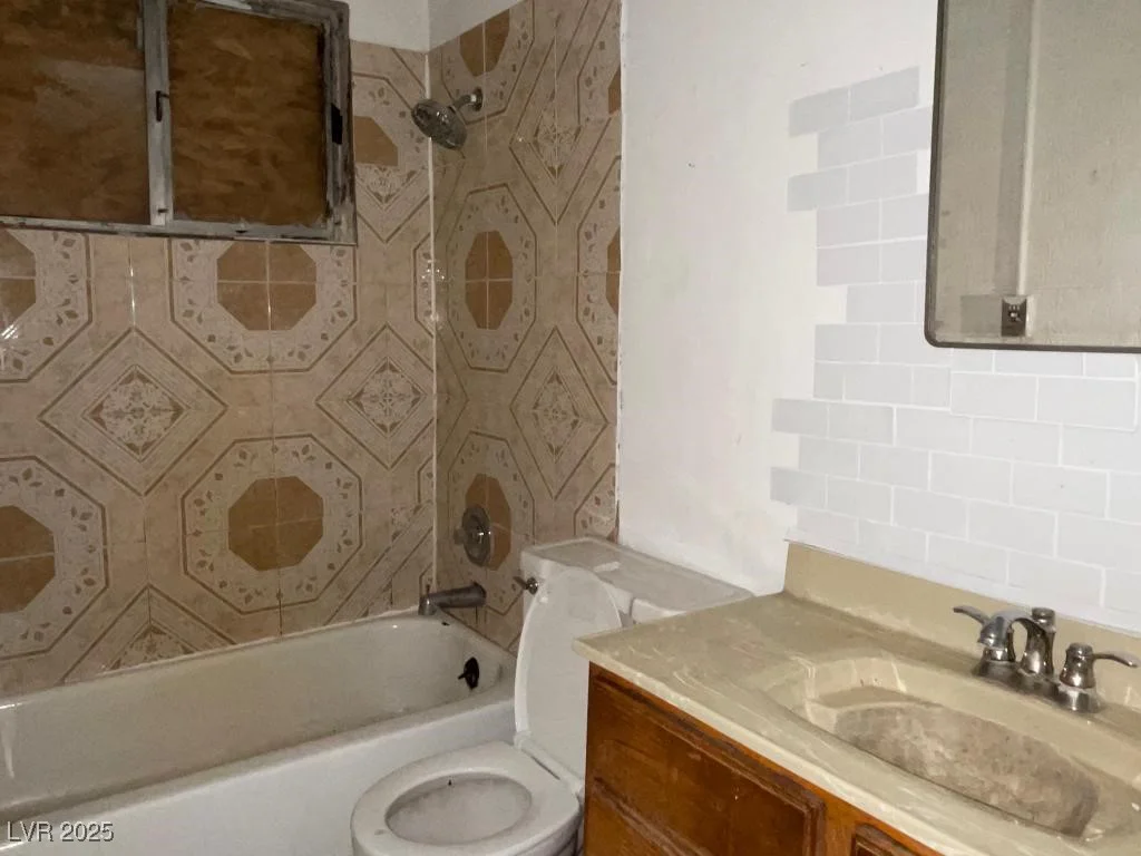 1498 Rexford, Las Vegas, NV 89104