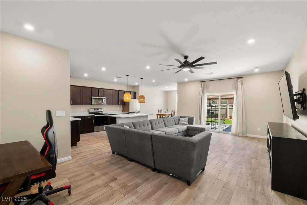 3942 Summit, Pahrump, NV 89061
