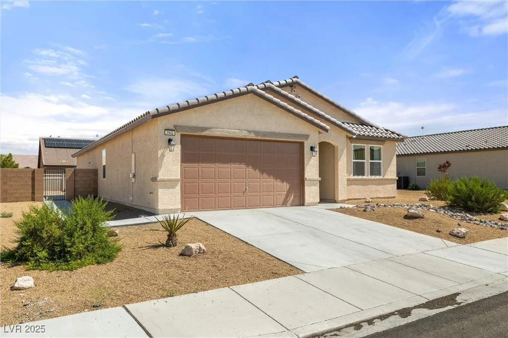 3942 Summit, Pahrump, NV 89061