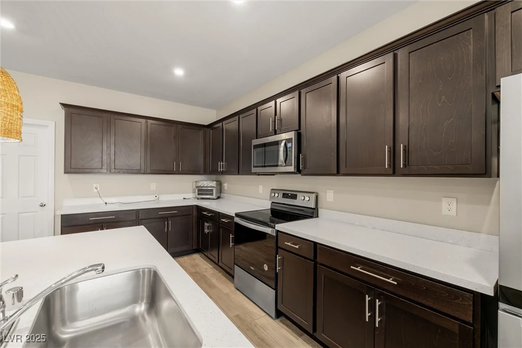 3942 Summit, Pahrump, NV 89061