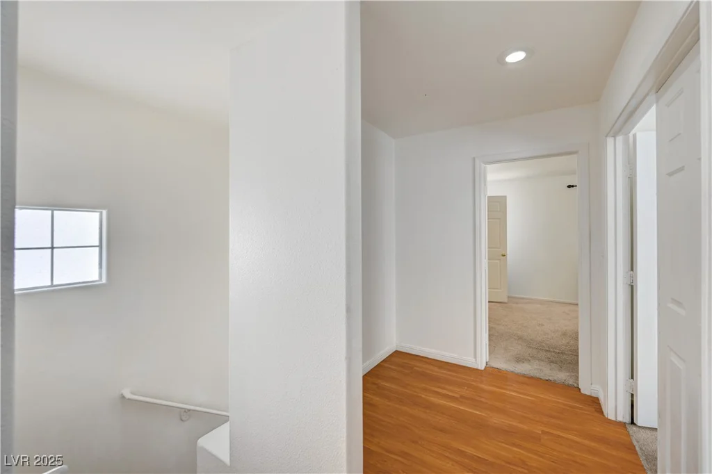 5611 Leaning Oak, Las Vegas, NV 89118