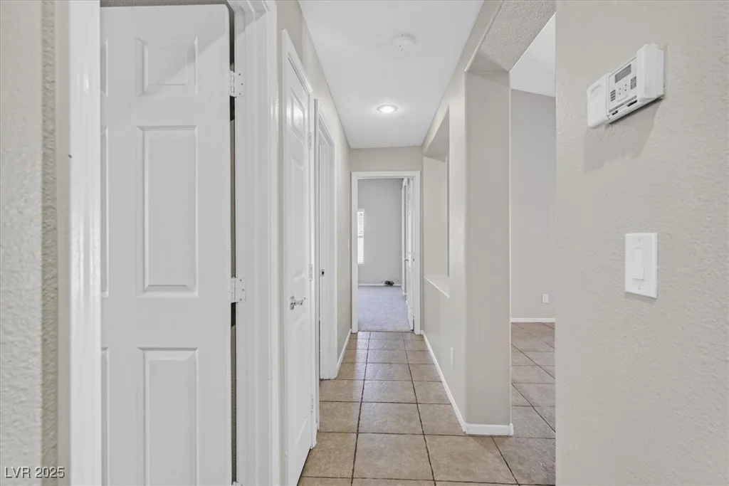 9921 Rose Charmont, Las Vegas, NV 89183