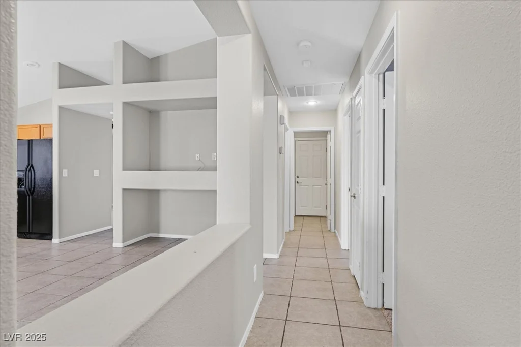 9921 Rose Charmont, Las Vegas, NV 89183