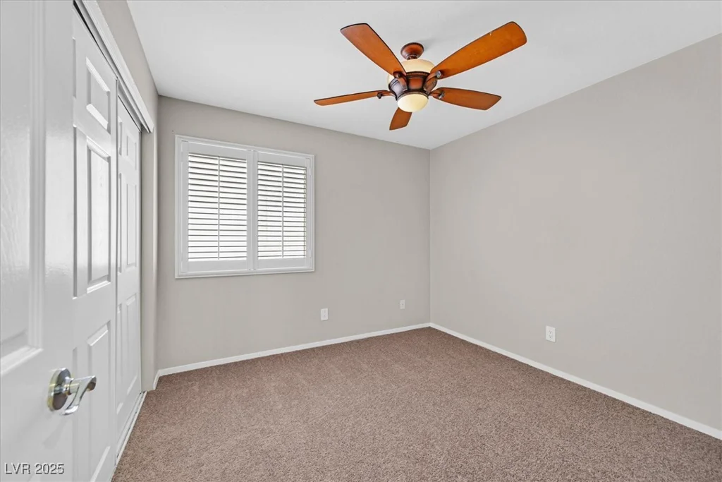 9921 Rose Charmont, Las Vegas, NV 89183