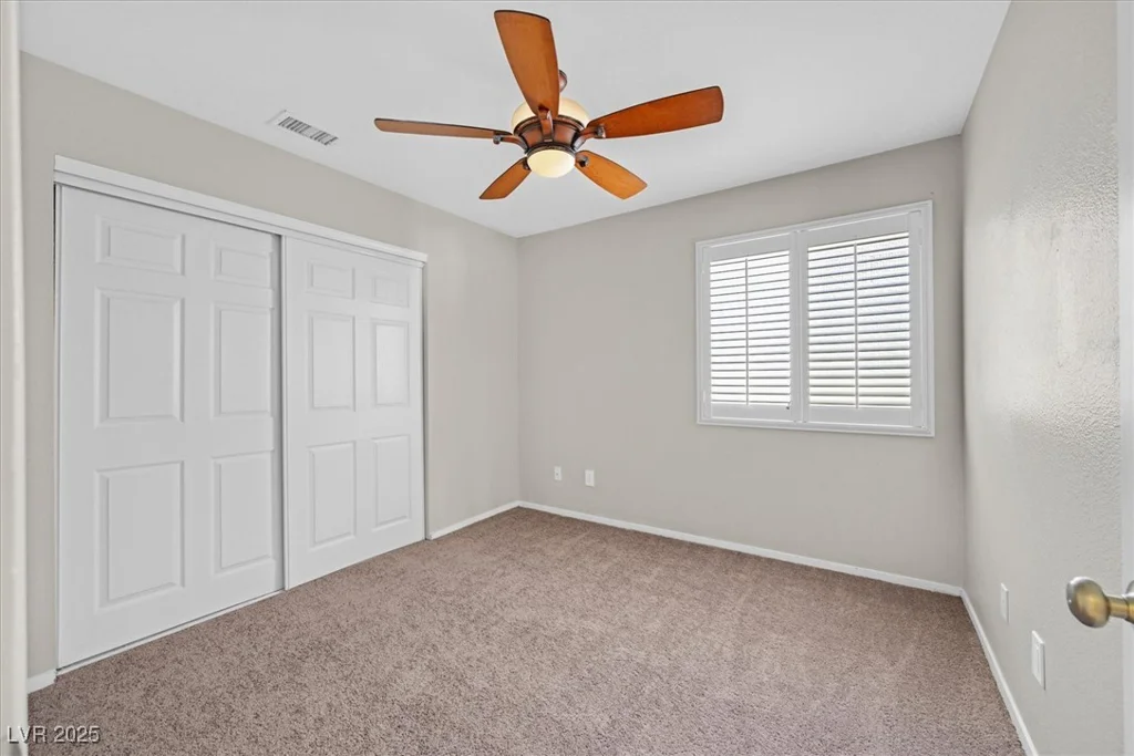 9921 Rose Charmont, Las Vegas, NV 89183
