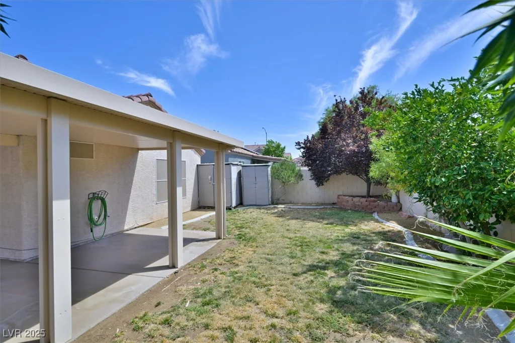 9921 Rose Charmont, Las Vegas, NV 89183