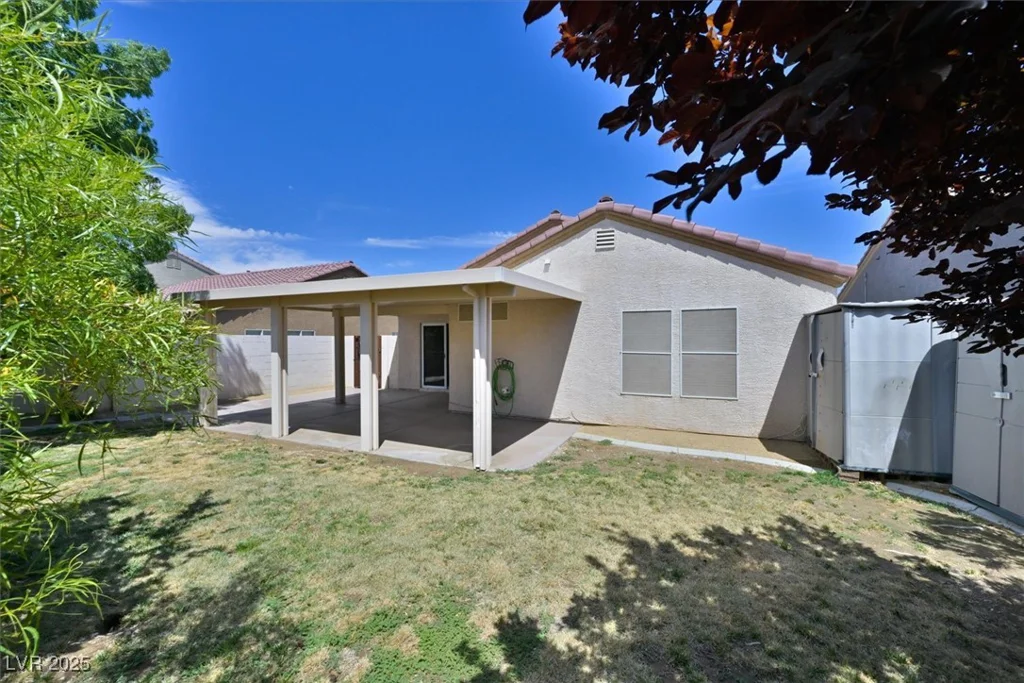 9921 Rose Charmont, Las Vegas, NV 89183