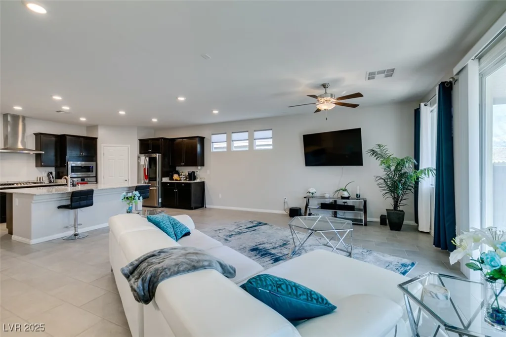 4211 Callisto, North Las Vegas, NV 89084