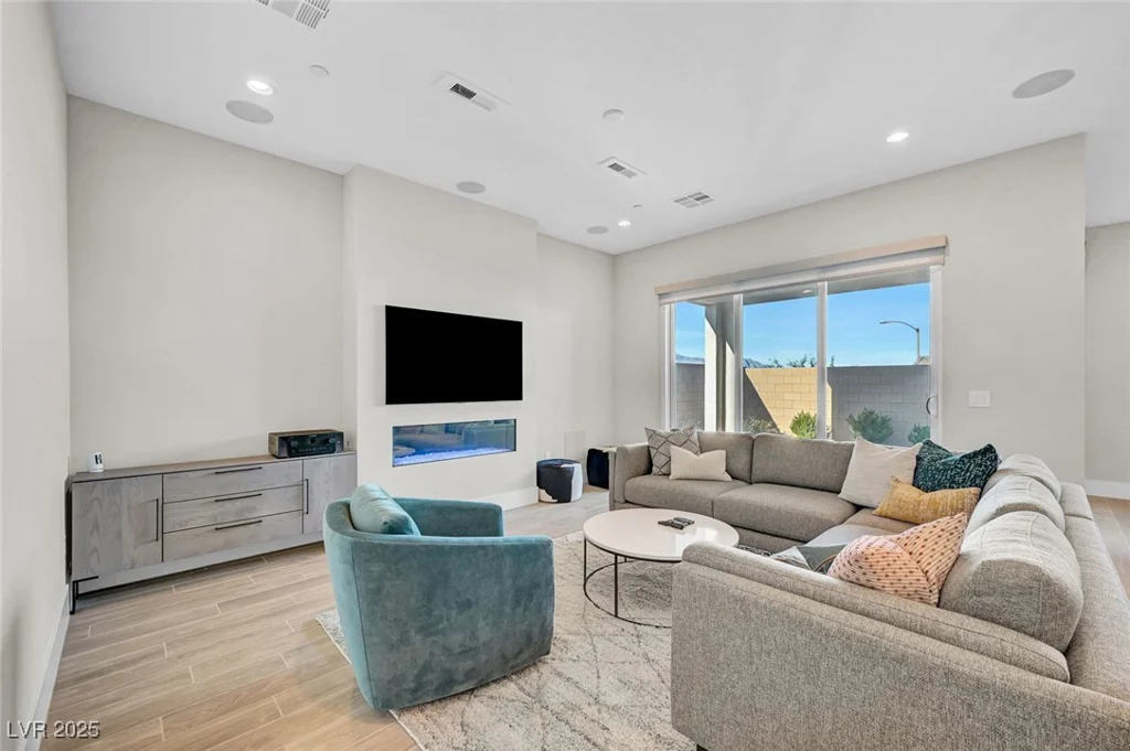 8946 Cassia Winds, Las Vegas, NV 89166
