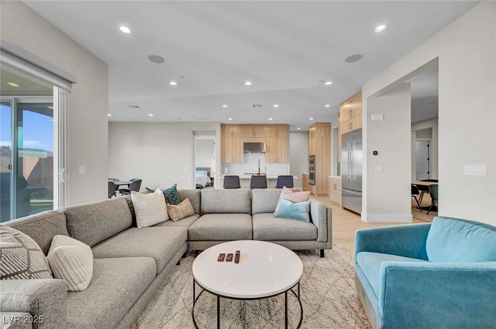 8946 Cassia Winds, Las Vegas, NV 89166