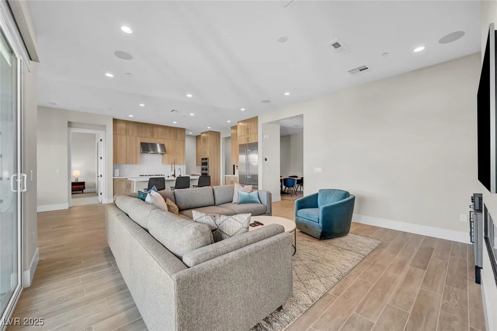 8946 Cassia Winds, Las Vegas, NV 89166