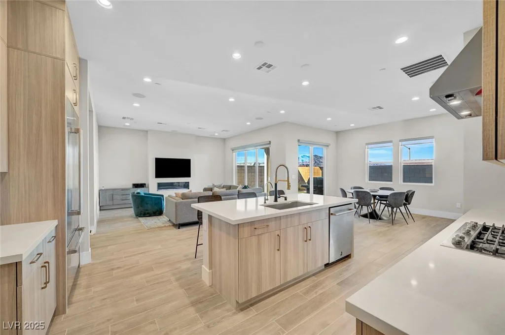 8946 Cassia Winds, Las Vegas, NV 89166