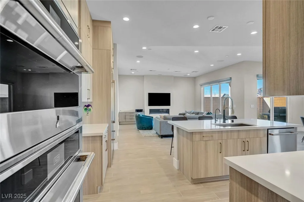 8946 Cassia Winds, Las Vegas, NV 89166