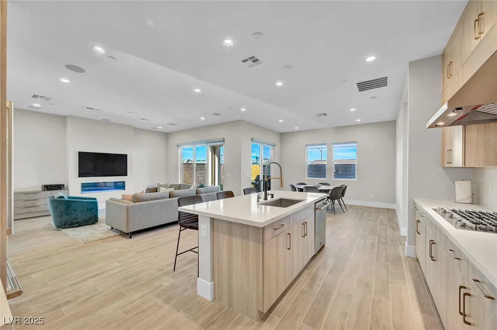 8946 Cassia Winds, Las Vegas, NV 89166