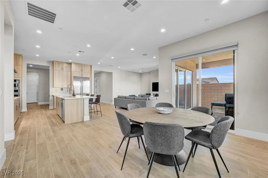 8946 Cassia Winds, Las Vegas, NV 89166