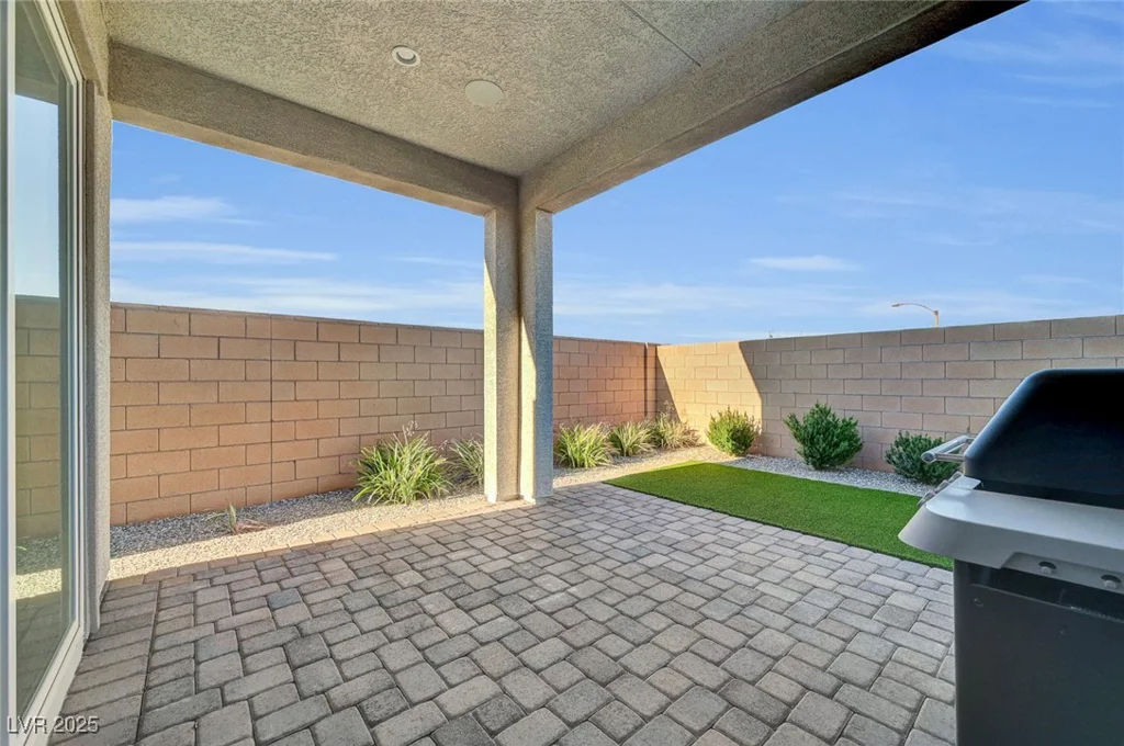 8946 Cassia Winds, Las Vegas, NV 89166