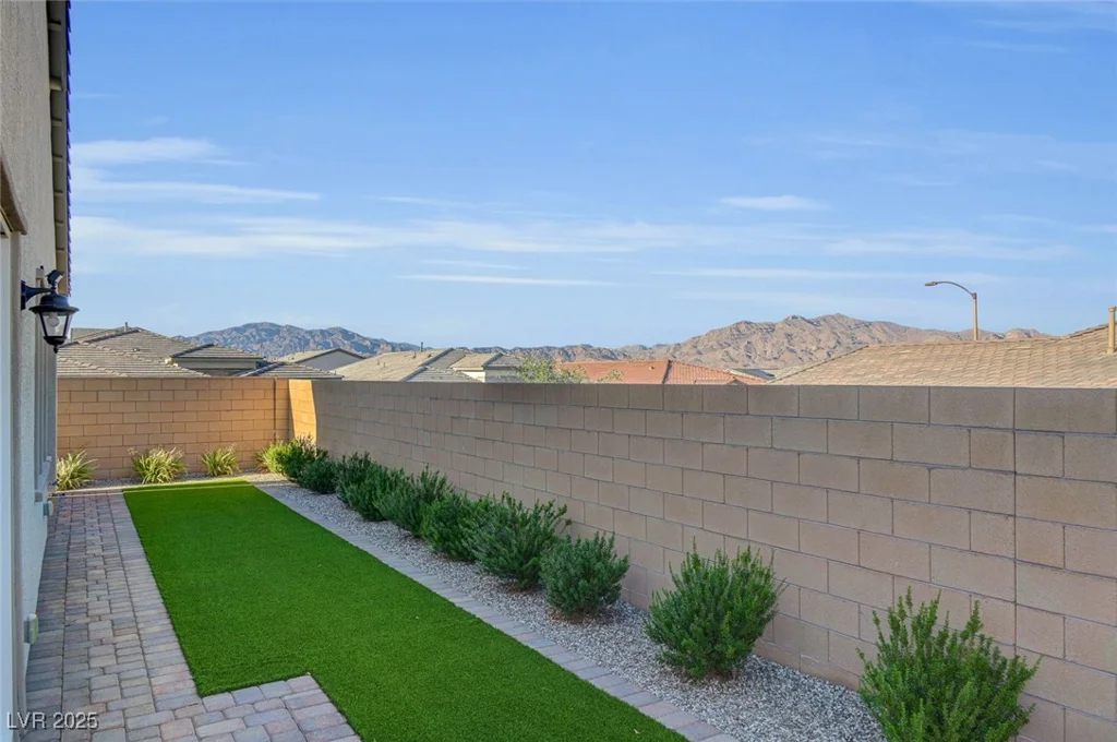 8946 Cassia Winds, Las Vegas, NV 89166