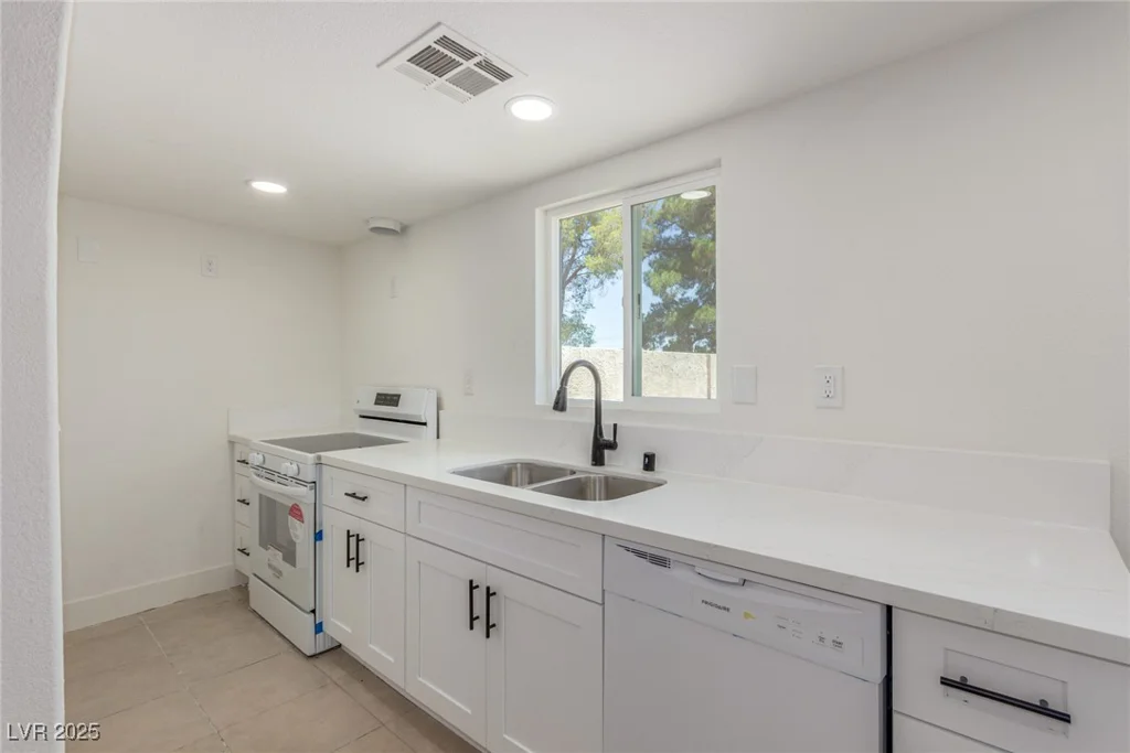 4805 JAY, Las Vegas, NV 89130